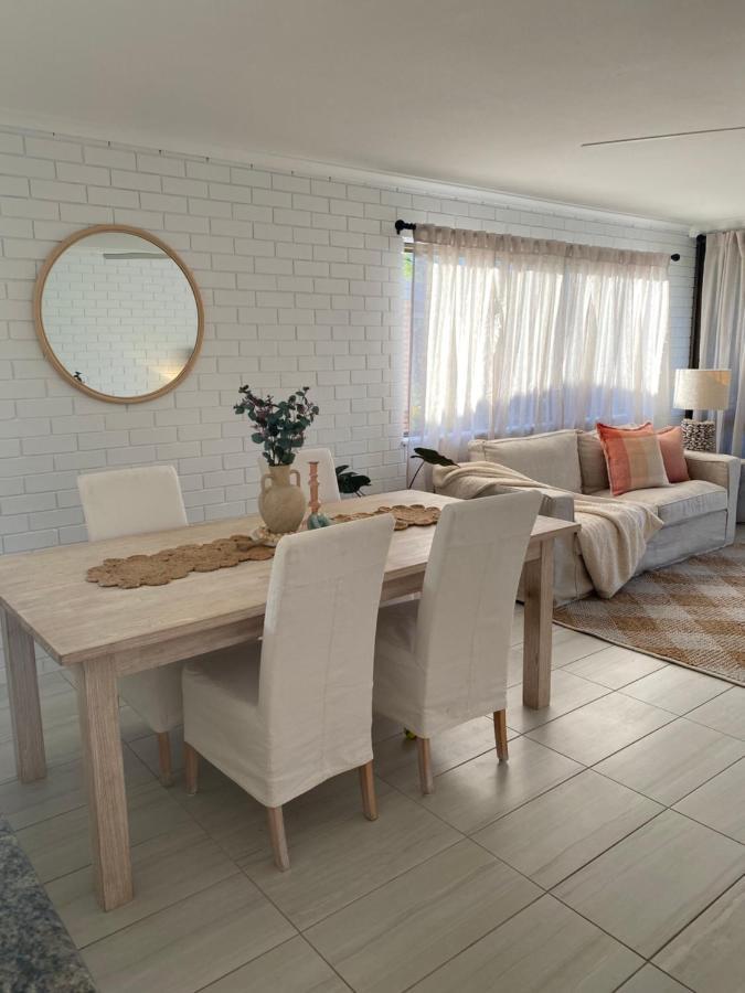 Illoura Holiday Apartment Three Bedroom Noosa River View Нусавілл Екстер'єр фото